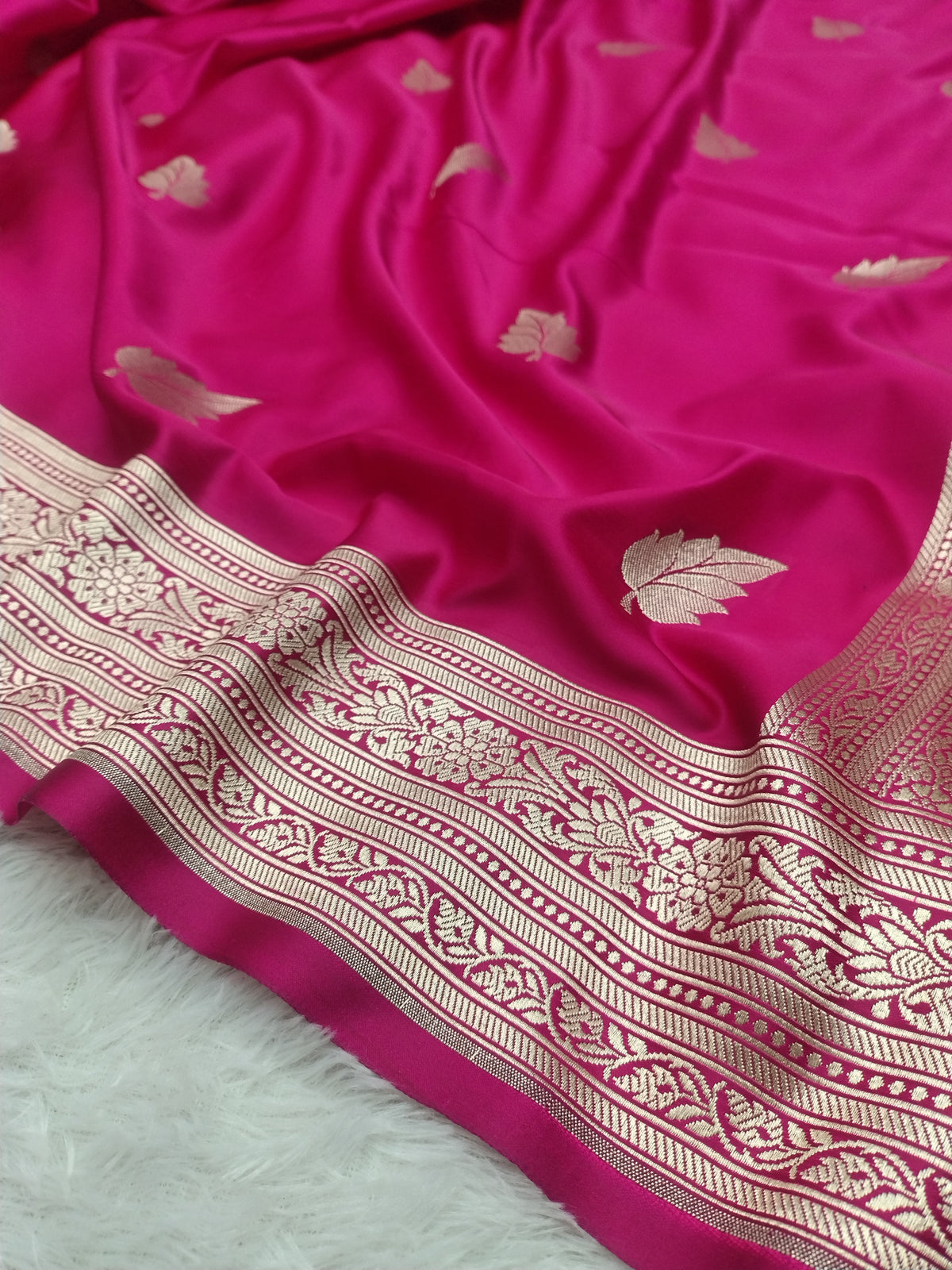 Exquisite Rani Pink Banarasi Mashru Silk Saree with Gold Zari Border WBMS70
