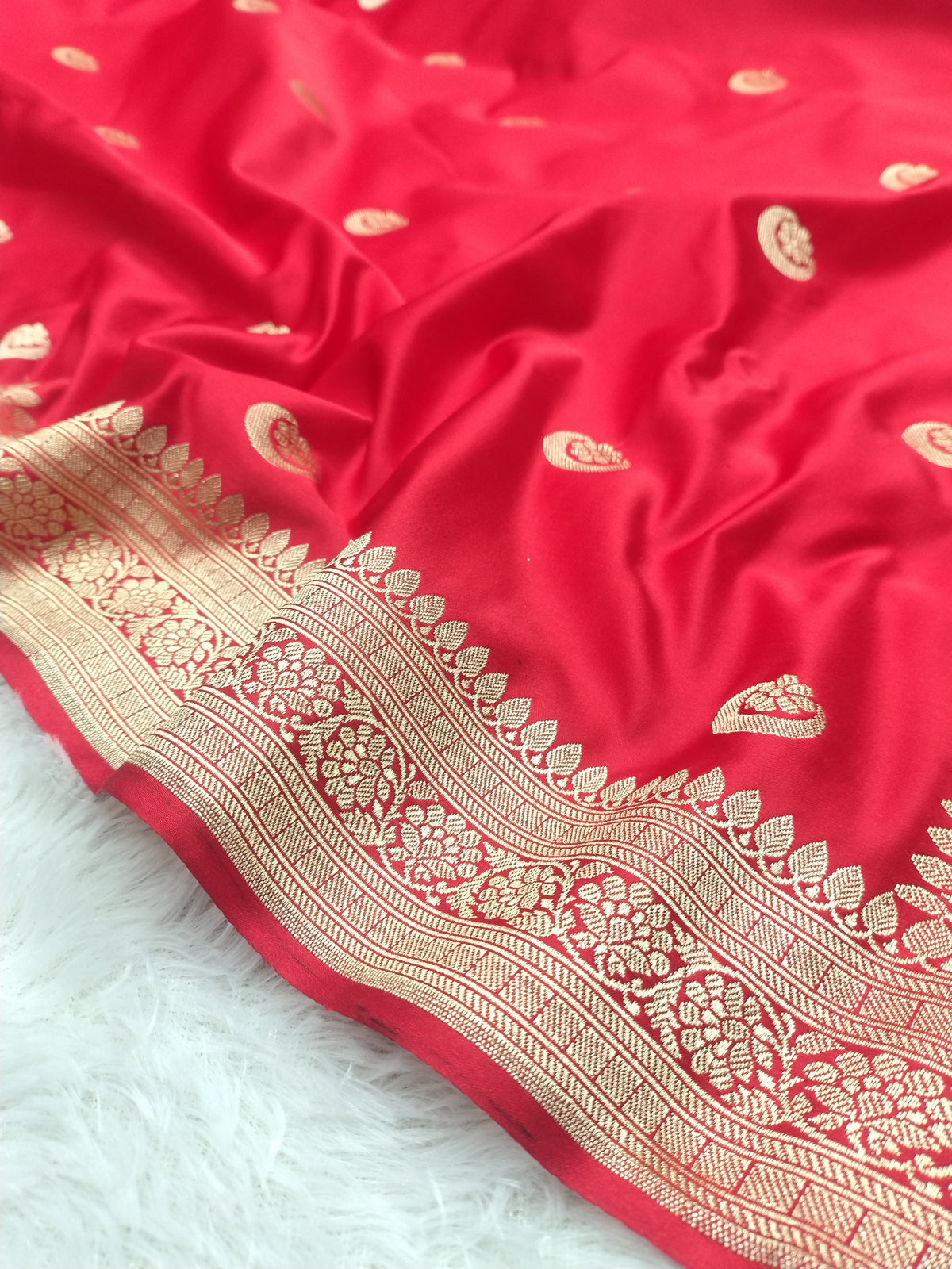 Royal Red Banarasi Mashru Silk Saree with Traditional Golden Zari Border WBMS62