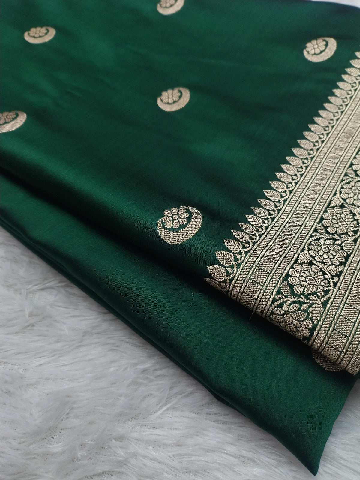 Emerald Green Banarasi Mashru Silk Saree with Gold Zari Woven Border & Pallu WBMS61