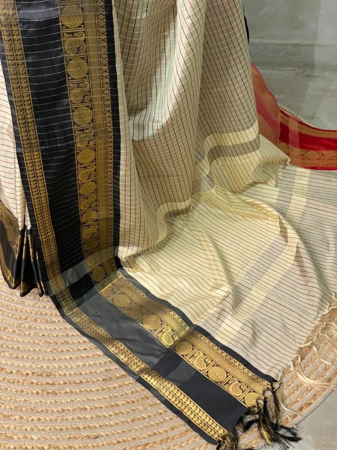 Elegant Off-White & Black Banarasi Katan Soft Silk Saree with Red Accent GJM-45