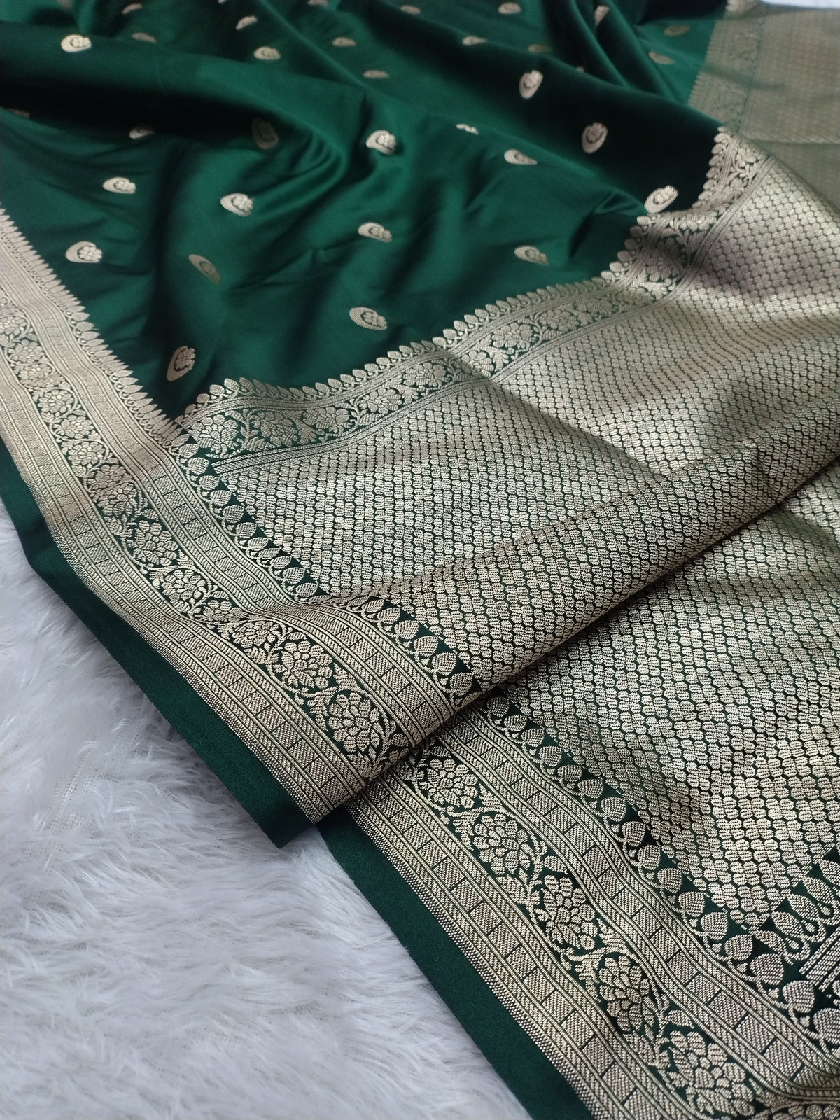 Emerald Green Banarasi Mashru Silk Saree with Gold Zari Woven Border & Pallu WBMS61